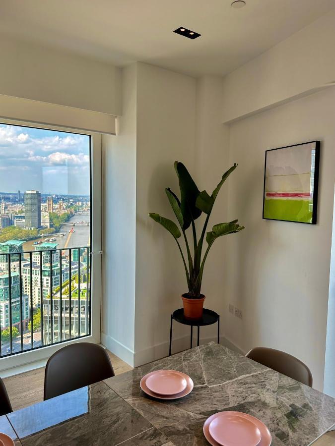 Luxury Central Flat With Stunning Views And Pool Londra Dış mekan fotoğraf
